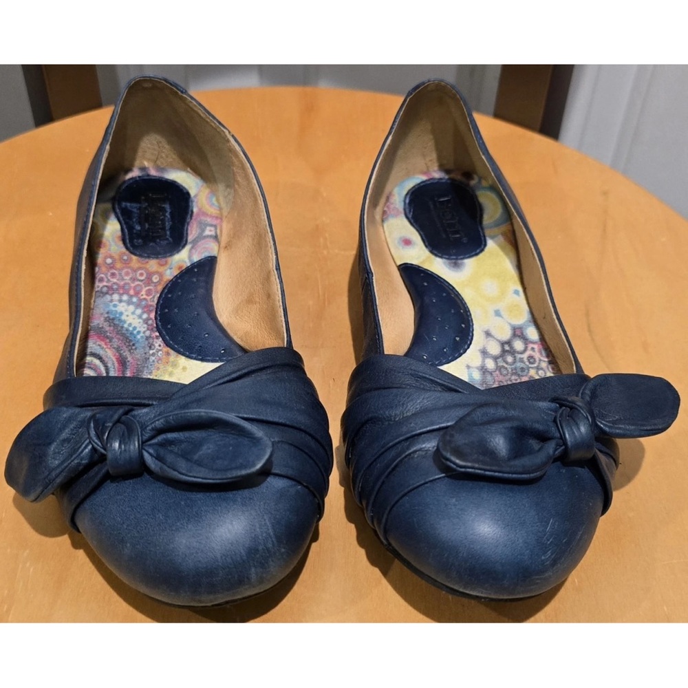 Born Women's Navy Bow Flats